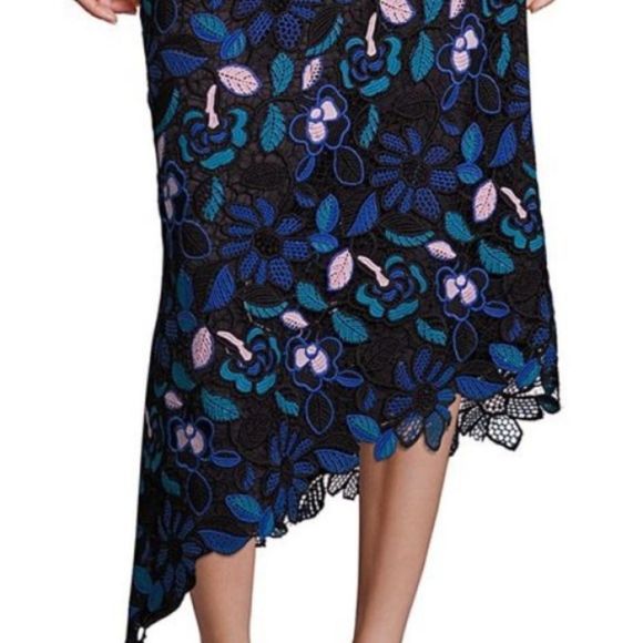 Floral Lace One Shoulder Asymmetric Hem Midi Dress‎ - Picture 3 of 8